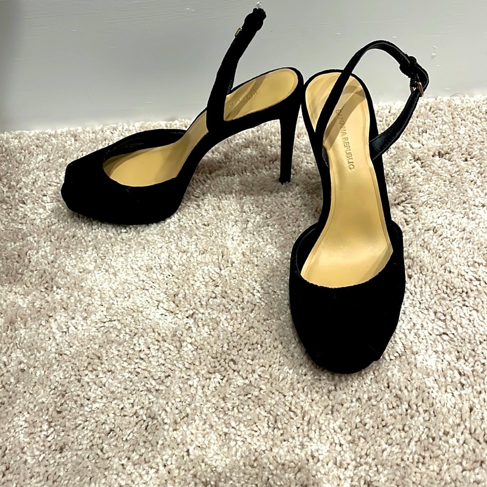 Banana Republic velvet sandals